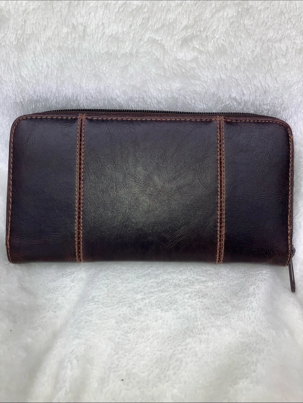 Rosetti Men's Brown Leather Zip Wallet with Contrast Stitching